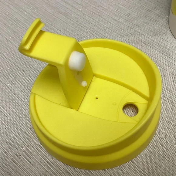 Kate Spade Lemon Thermal Tumbler - Picture 4 of 4